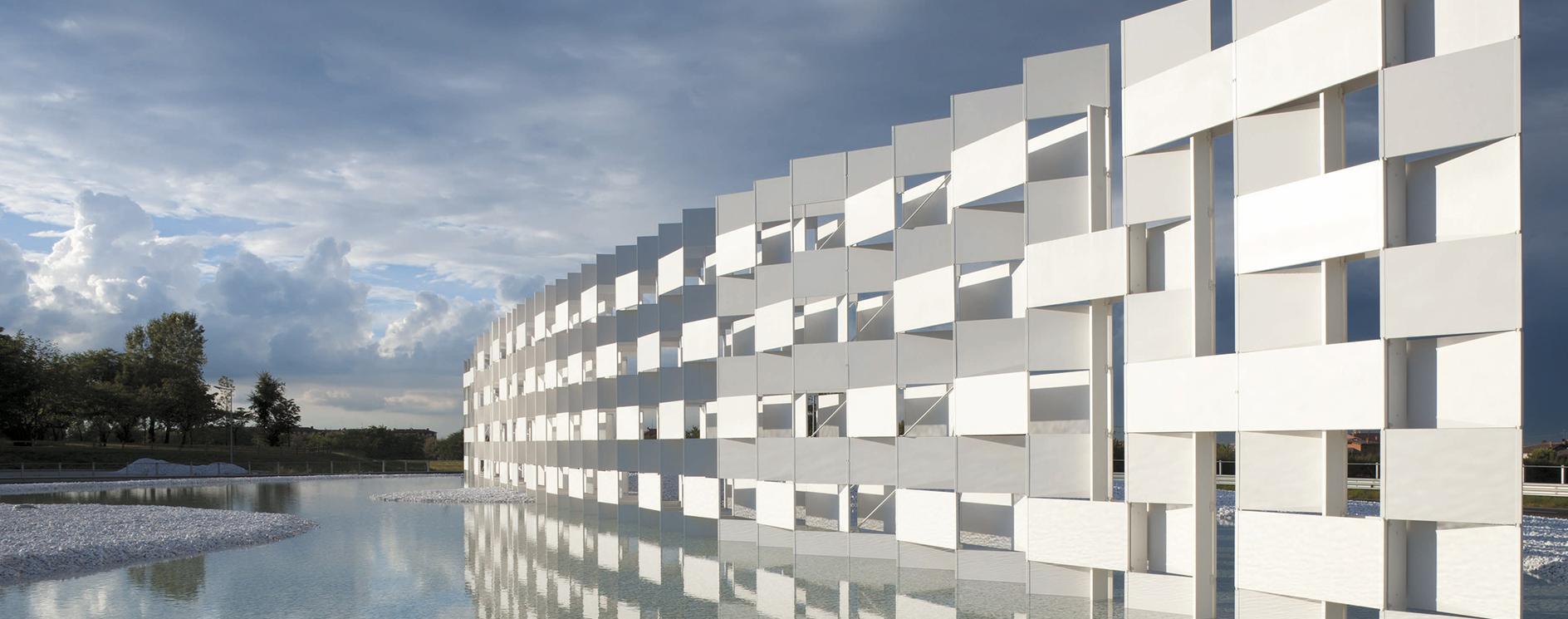 “Real leaders don’t point the way; they lead the way.” | Casalgrande Padana “Real leaders don’t point the way; they lead the way.” | Casalgrande Padana